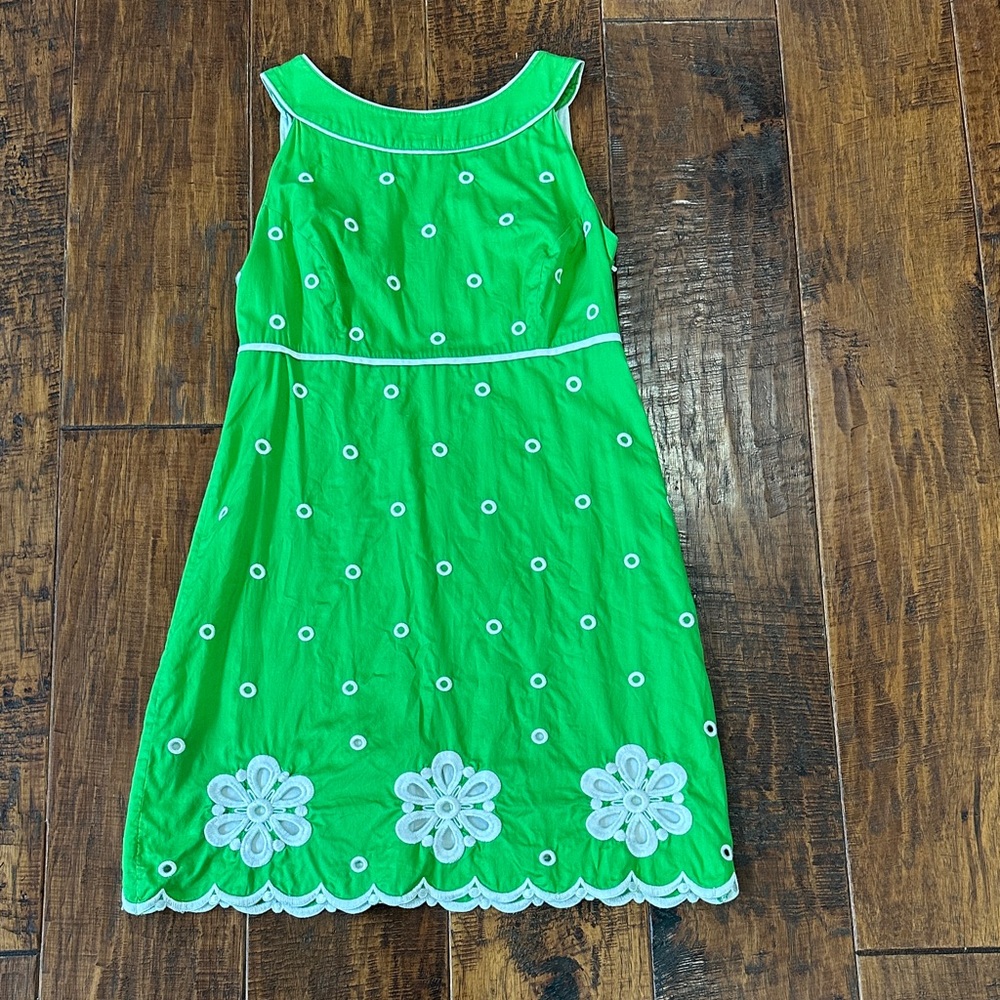 Lilly Pulitzer Vibrant Green Dress with White Embroidery size 6